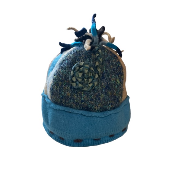 Baabaazuzu One Of A Kind Upcycled Wool Ski Hat With Fleece Lining, One Size - Picture 3 of 6